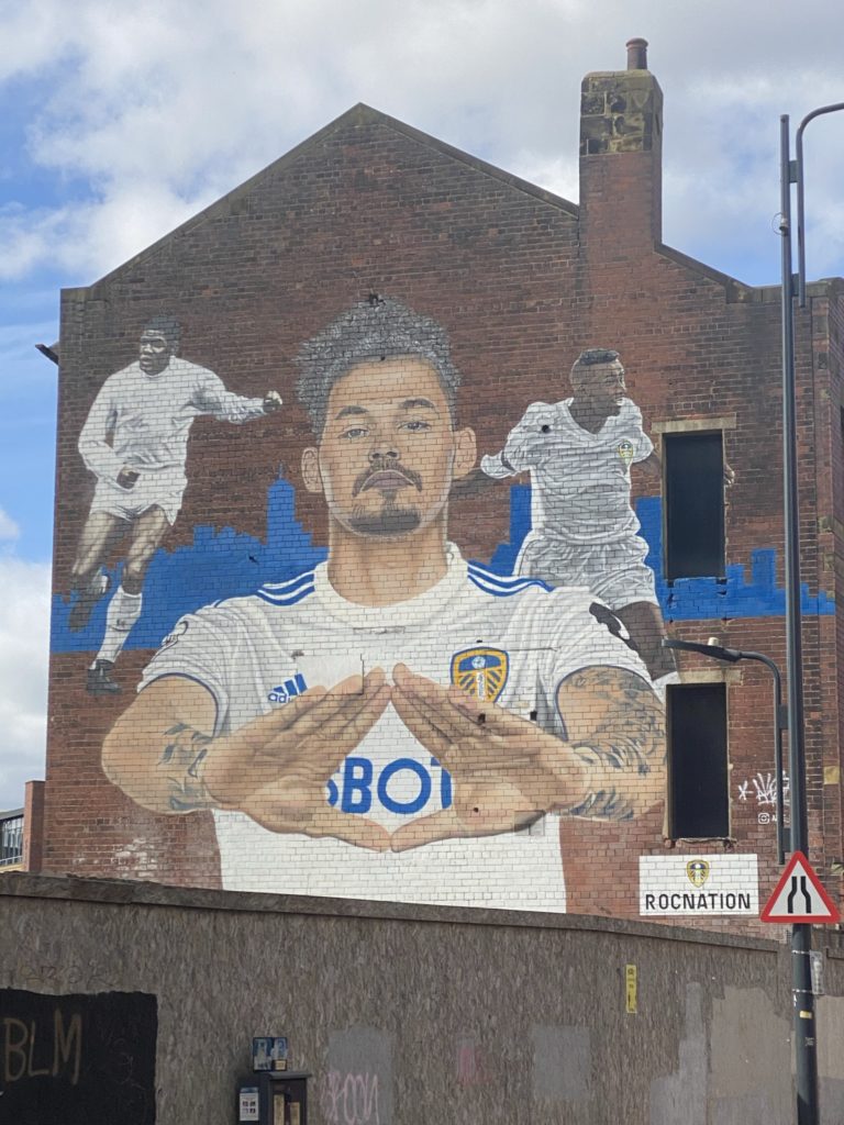 Leeds United Kalvin Phillips Mural and team