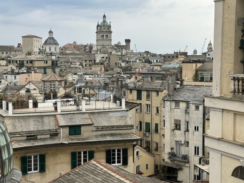 360 Views of Genoa Italy rooftops