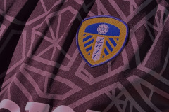 Leeds United Shirt Logo-1